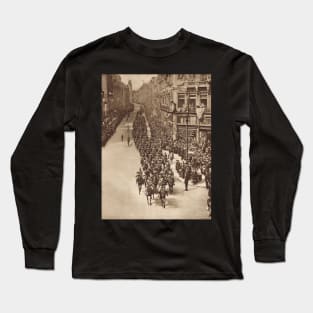 Anzac Day, London, 25 April 1919 Long Sleeve T-Shirt